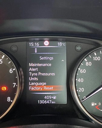 Nissan Qashqai cena 61800 przebieg: 130647, rok produkcji 2017 z Racibórz małe 704